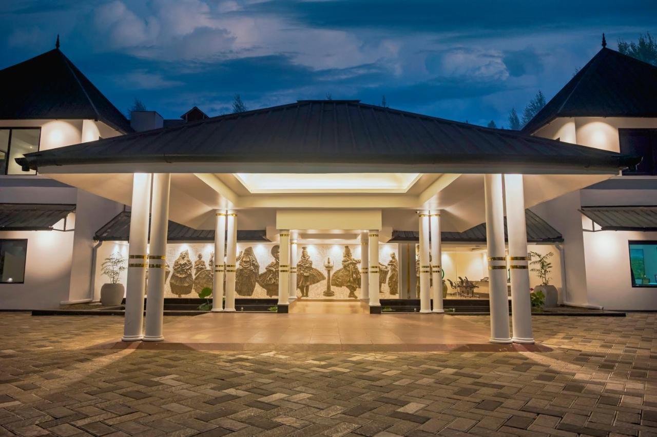 Contour Backwaters Hotel Resort & Convention Centre Rāmankari Exterior foto